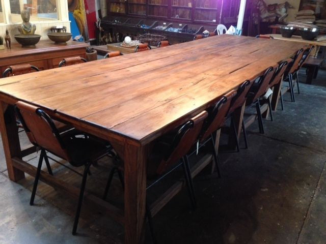 Very large table in Australia. Melbourne. 