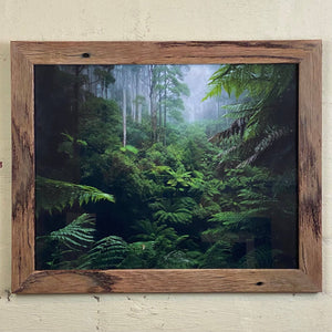 Custom picture frames online Australia. Eco-friendly. 