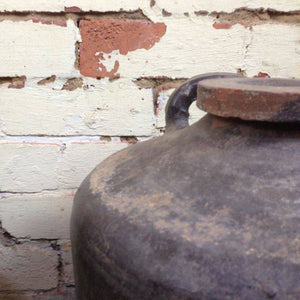 Close up of handle of a ginger jar pot, vintage home decor melbourne. 